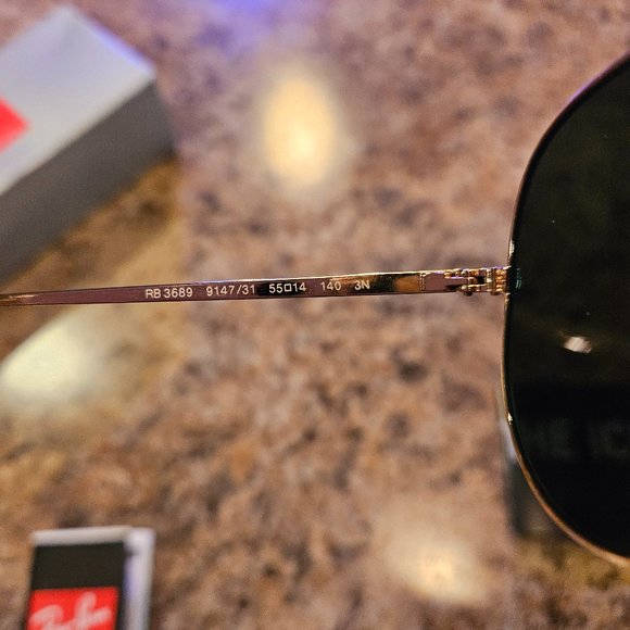 Ray Ban Aviator Sun Glasses - Picture 4 of 4